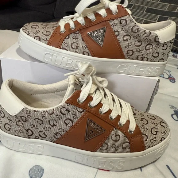 Guess Cream and Tan Casual Sneakers - Picture 5 of 12